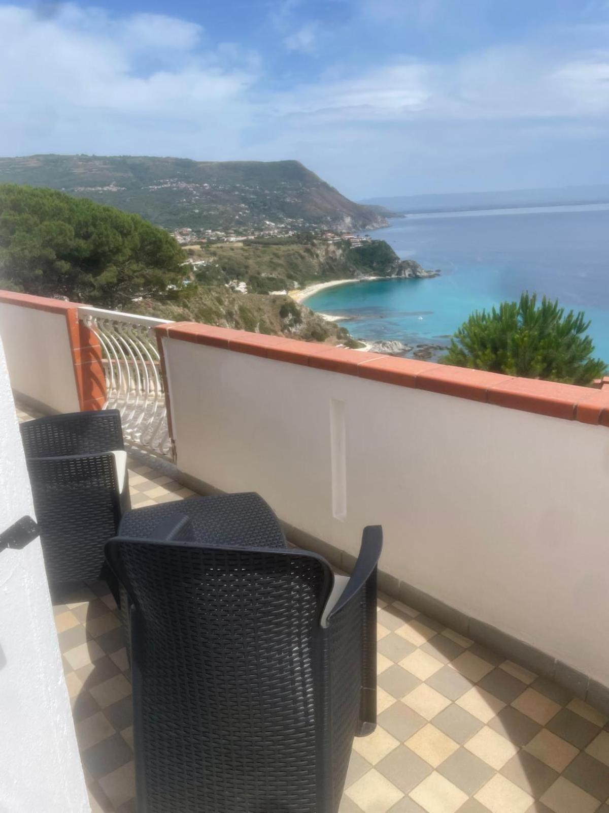 Villamargherita Capo Vaticano Eksteriør billede