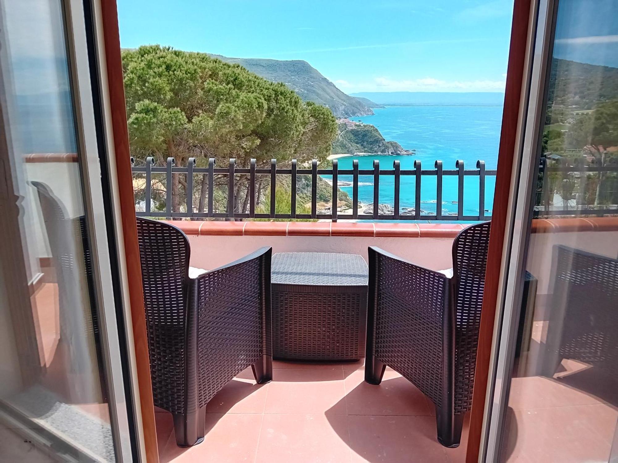 Villamargherita Capo Vaticano Eksteriør billede